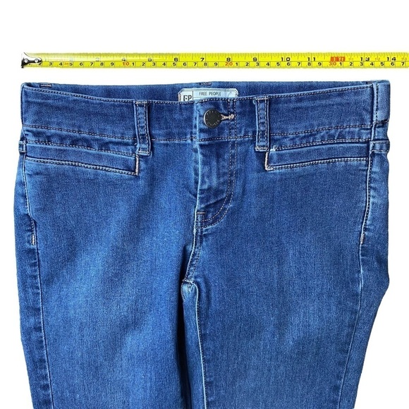 Free People Medium Wash Skinny Jeans Size W25. - Picture 6 of 11